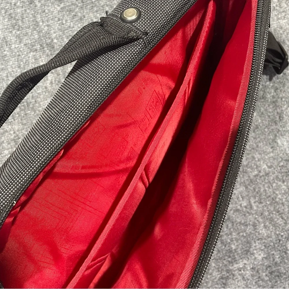OGIO sleek renegade